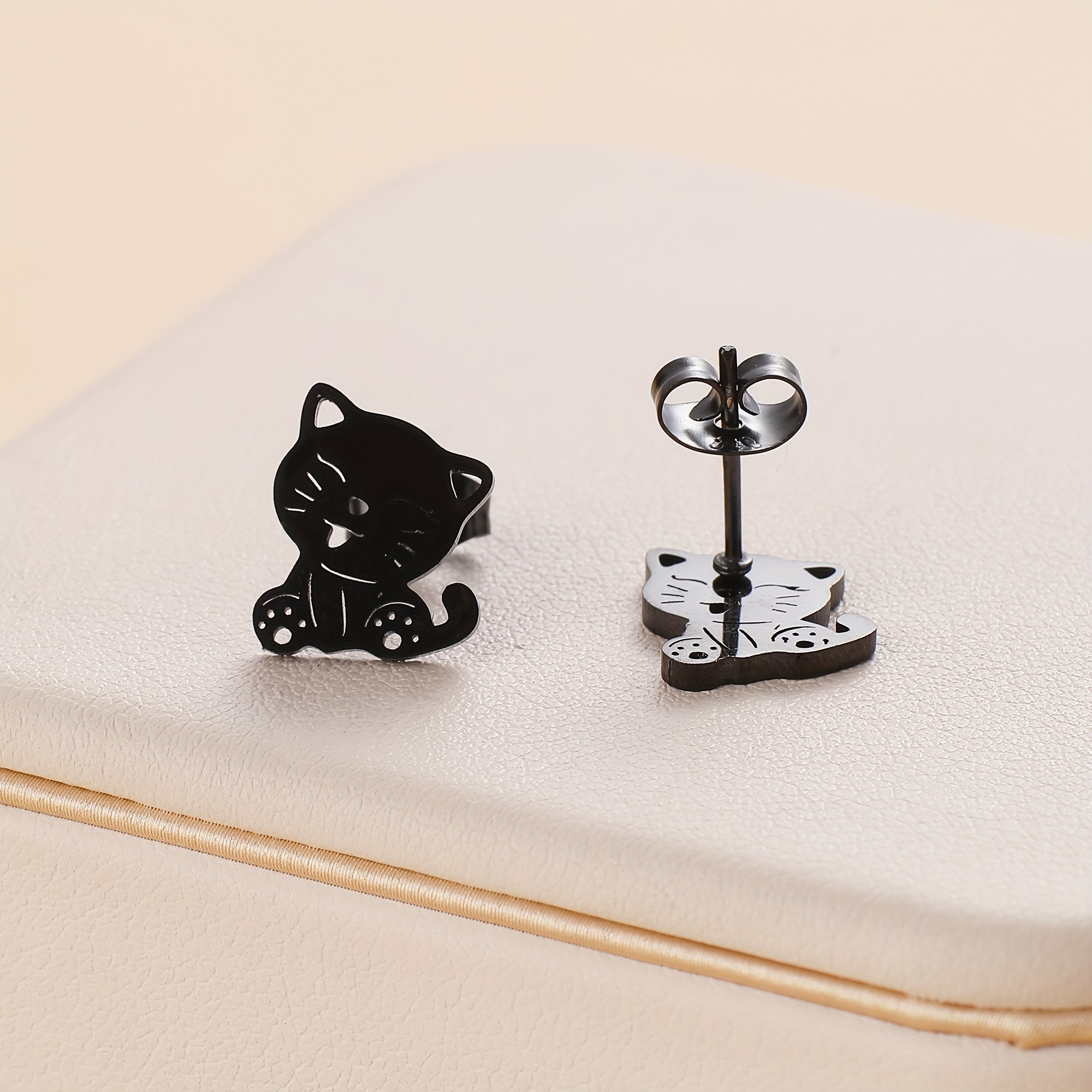 316L Stainless Steel Cat Women's Ear Studs